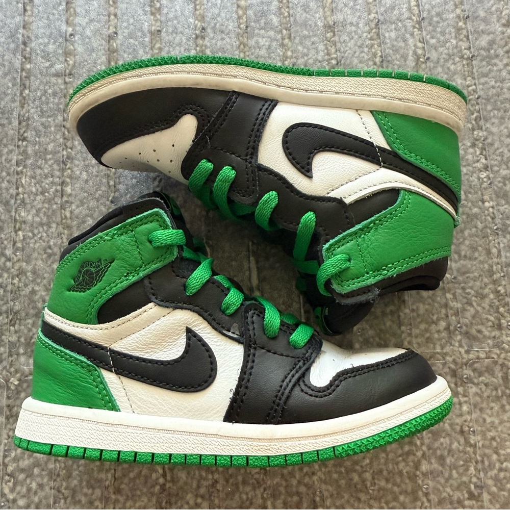 Kids Nike Green, black and white high top Sneakers